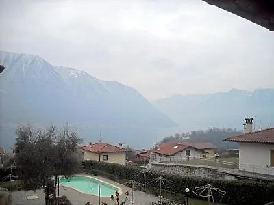 Sleeps 8 Pool Wifi Вилла